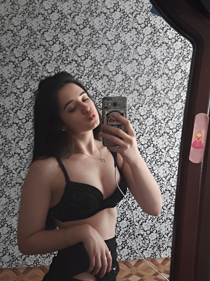 Натуся привлекальеная девушка из Грозного цена от 2500 руб