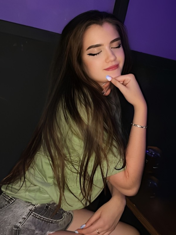 Алиса привлекательная девушка из Грозного цена от 4000 руб