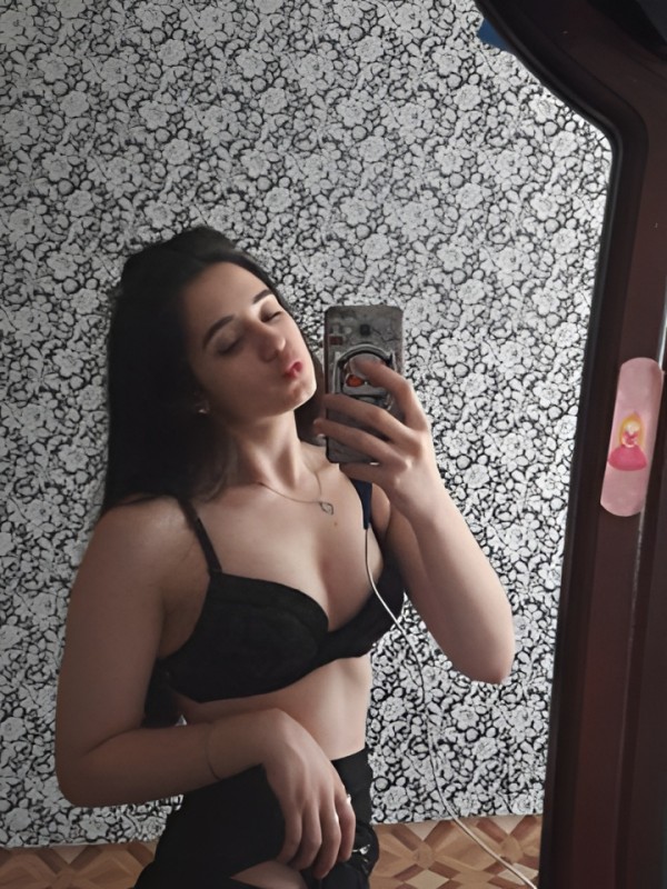 Натуся привлекательная девушка из Грозного цена от 2500 руб