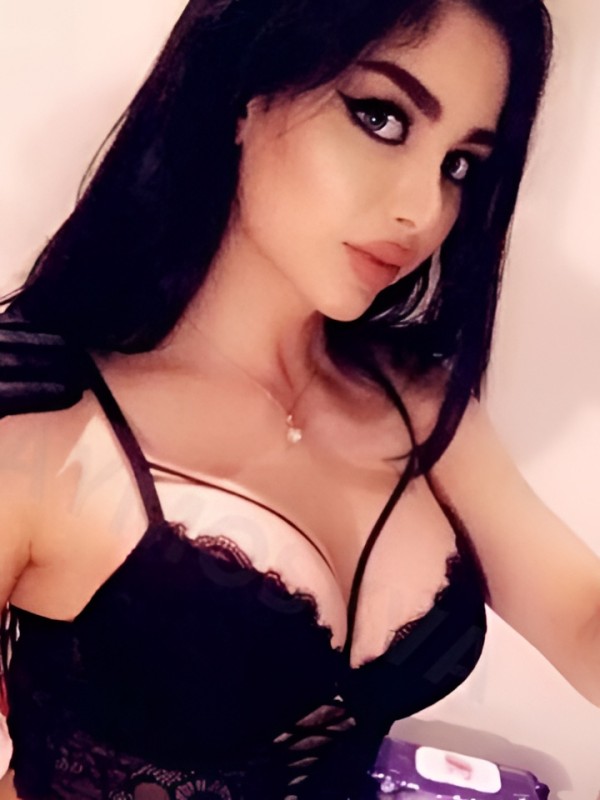 Роксана привлекательная девушка из Грозного цена от 2500 руб